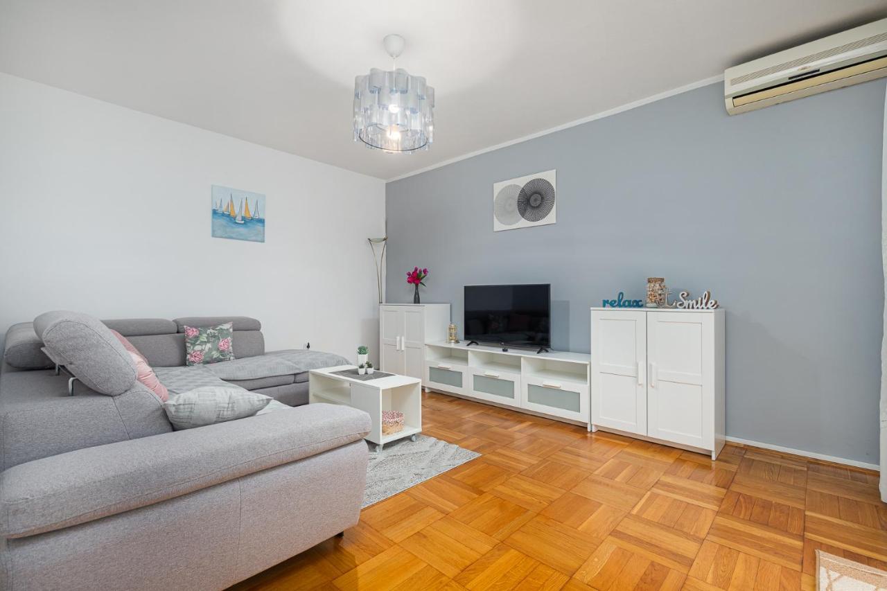 Dea B4+1 Apartment โปเรช ภายนอก รูปภาพ