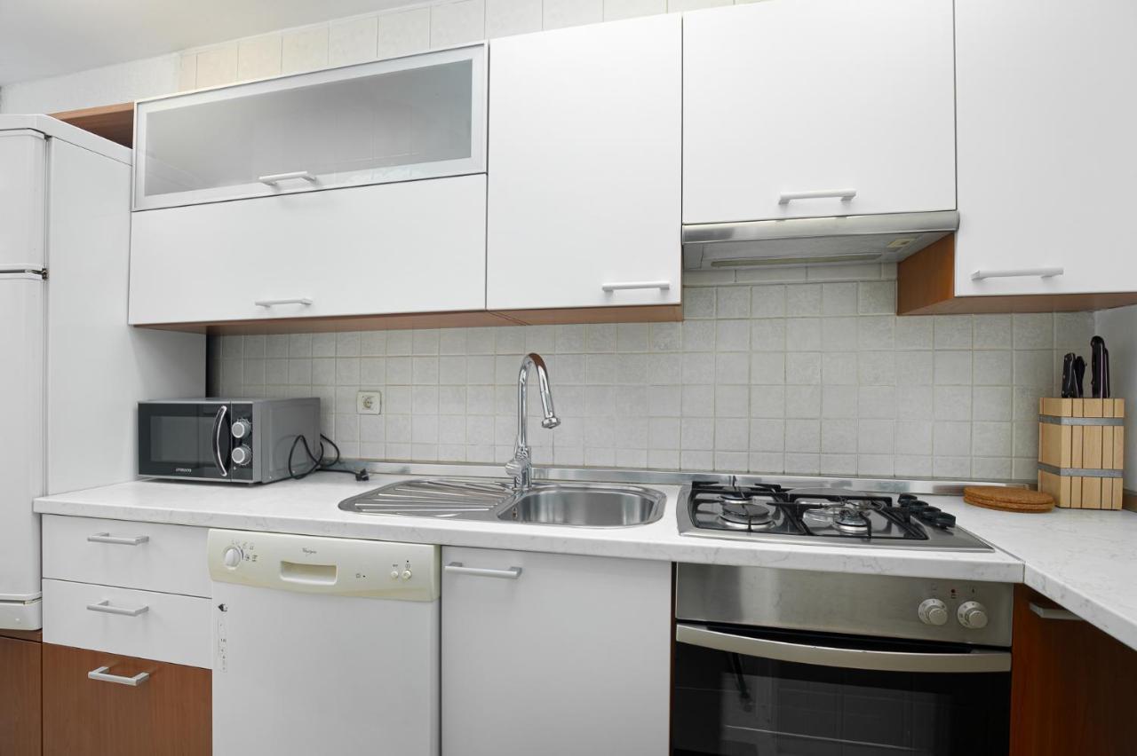 Dea B4+1 Apartment โปเรช ภายนอก รูปภาพ