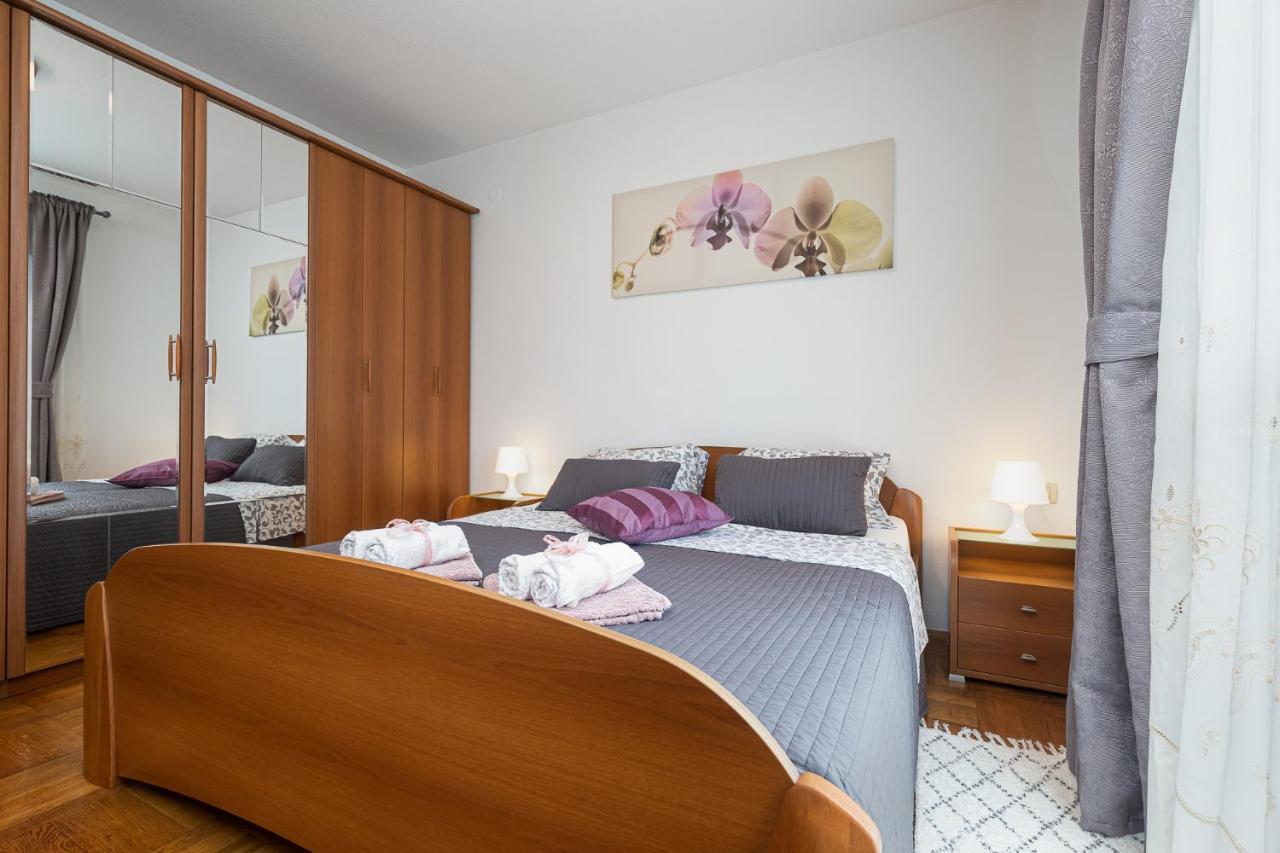 Dea B4+1 Apartment โปเรช ภายนอก รูปภาพ