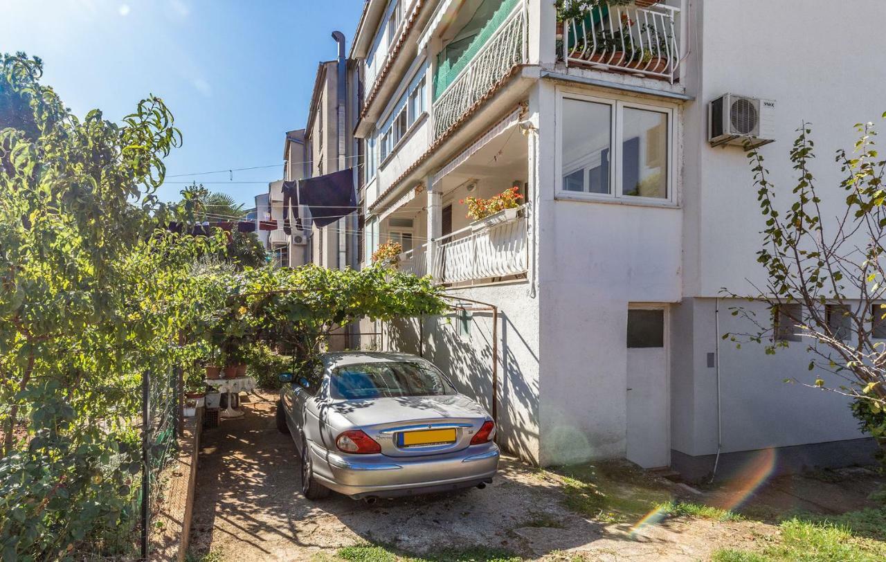 Dea B4+1 Apartment โปเรช ภายนอก รูปภาพ